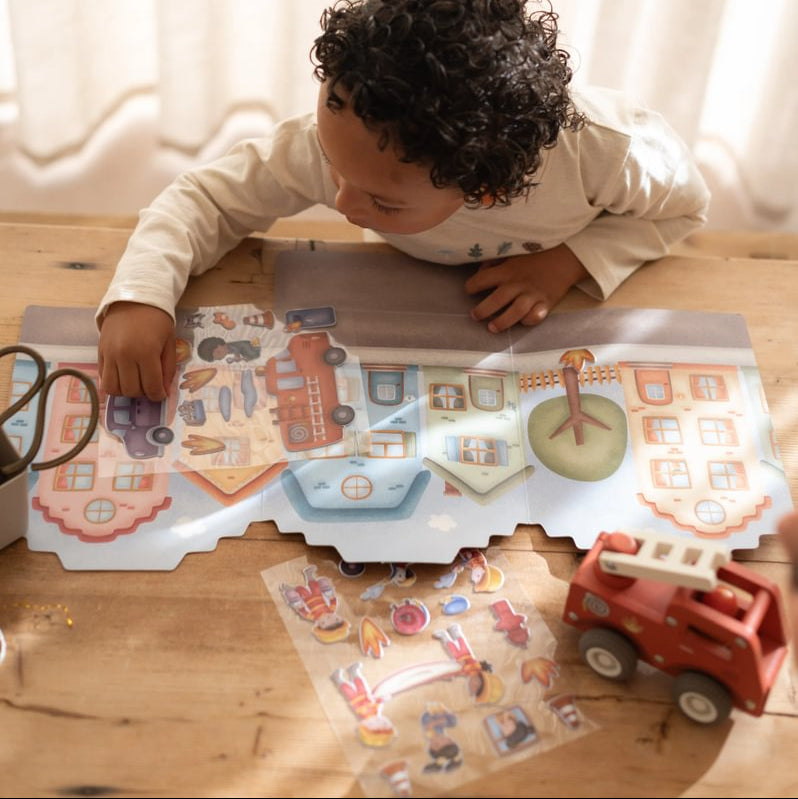 Little Dutch® Knjižica z nalepkami za večkratno uporabo Jim &amp; Friends