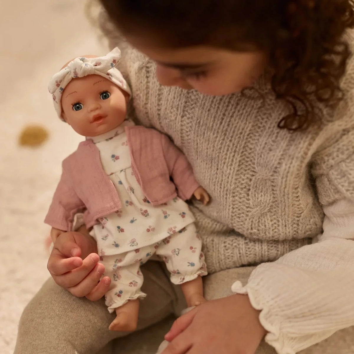Little Dutch punčka Philou z mežikajočimi očmi - PUFFI